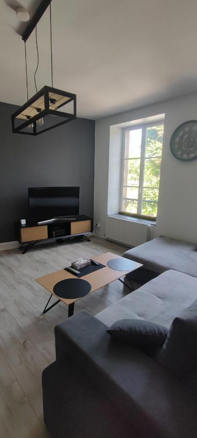 Appartement D'Hippolyte - Vue Musee Rimbaud Charleville-Mézières Eksteriør billede